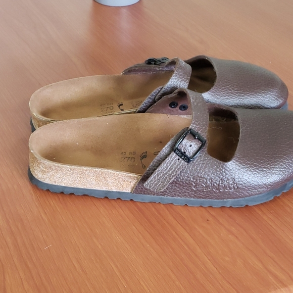 Sandals - Picture 2 of 2